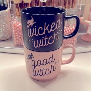 New/never used Set of 2 Halloween stackable mugs approximately 16-20 oz.